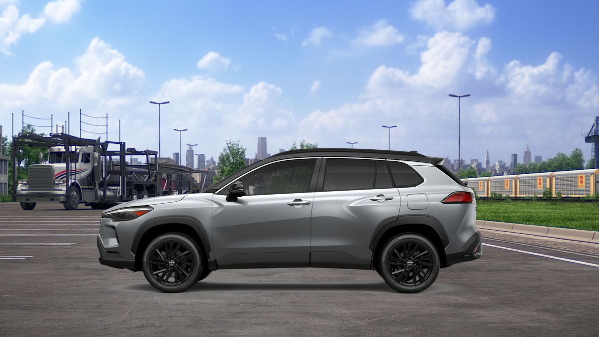 New 2026 Sonic Silver with Jet Black roof Toyota Hybrid XSE image 4