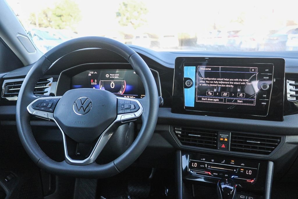 New 2027 Black Volkswagen 1.5T S image 13