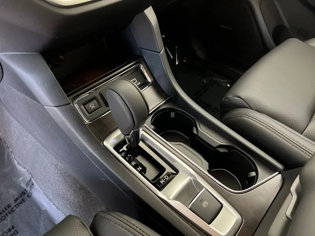 New 2026 CRYSTAL BLACK SILICA Subaru Touring 7-Passenger image 26