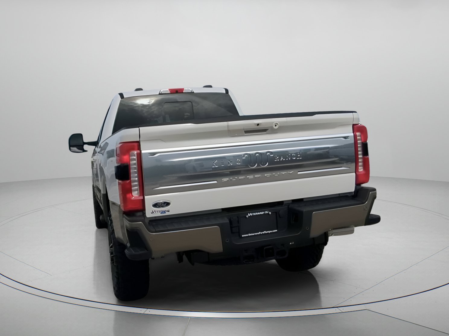 New 2026 Star White Metallic Tri-Coat Ford F-250® King Ranch® image 20