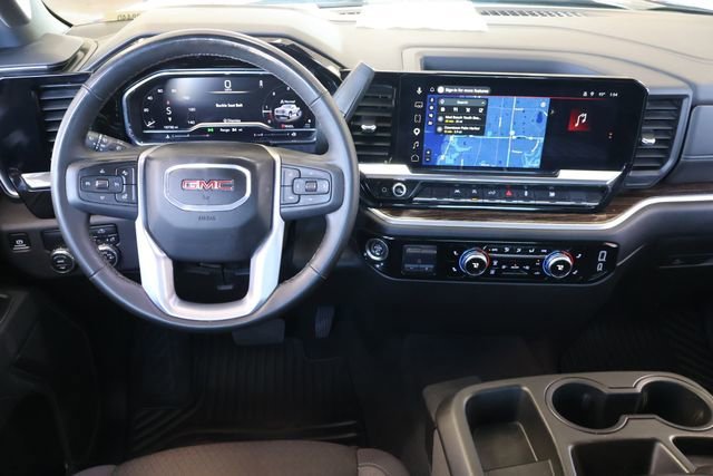 Used 2025 Onyx Black GMC Elevation image 18