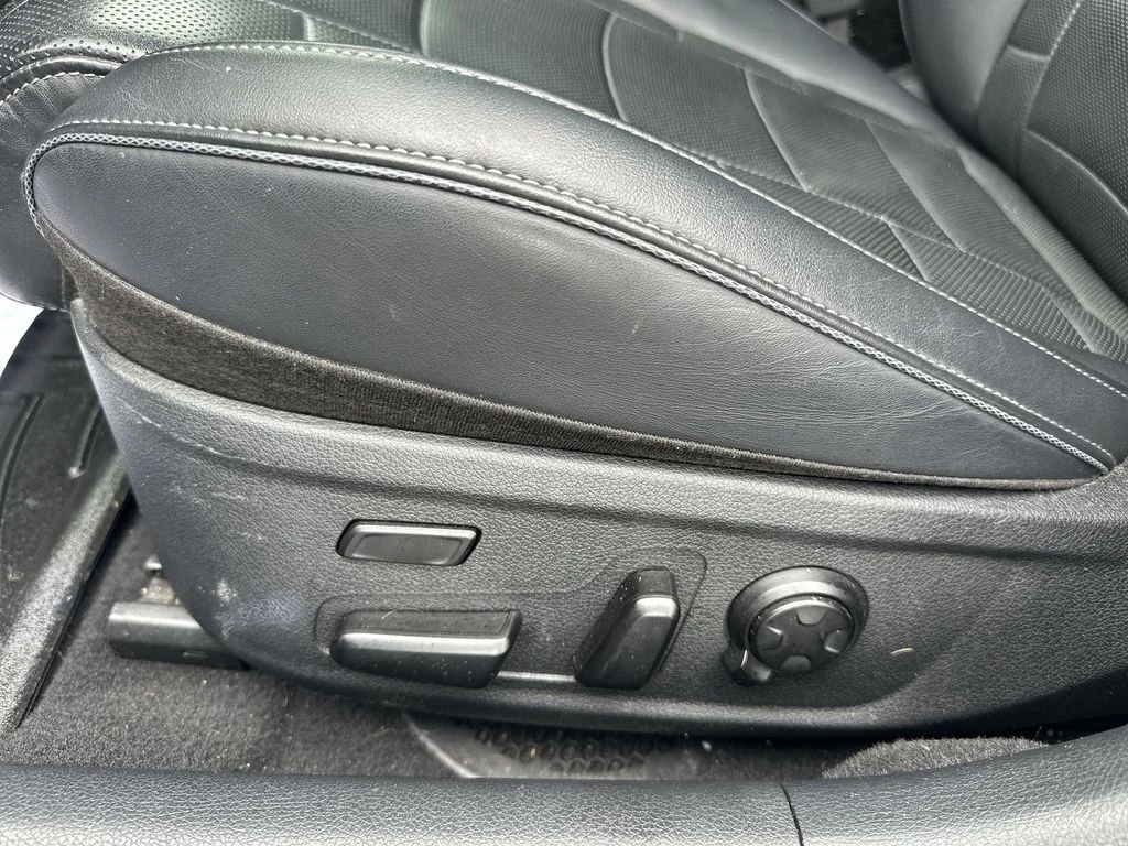 Used 2022 Black Kia GT2 image 18