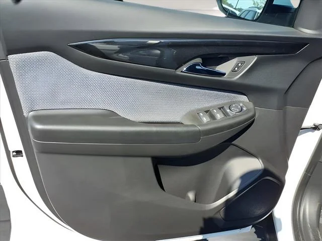 New 2026 Summit White Chevrolet LT image 17