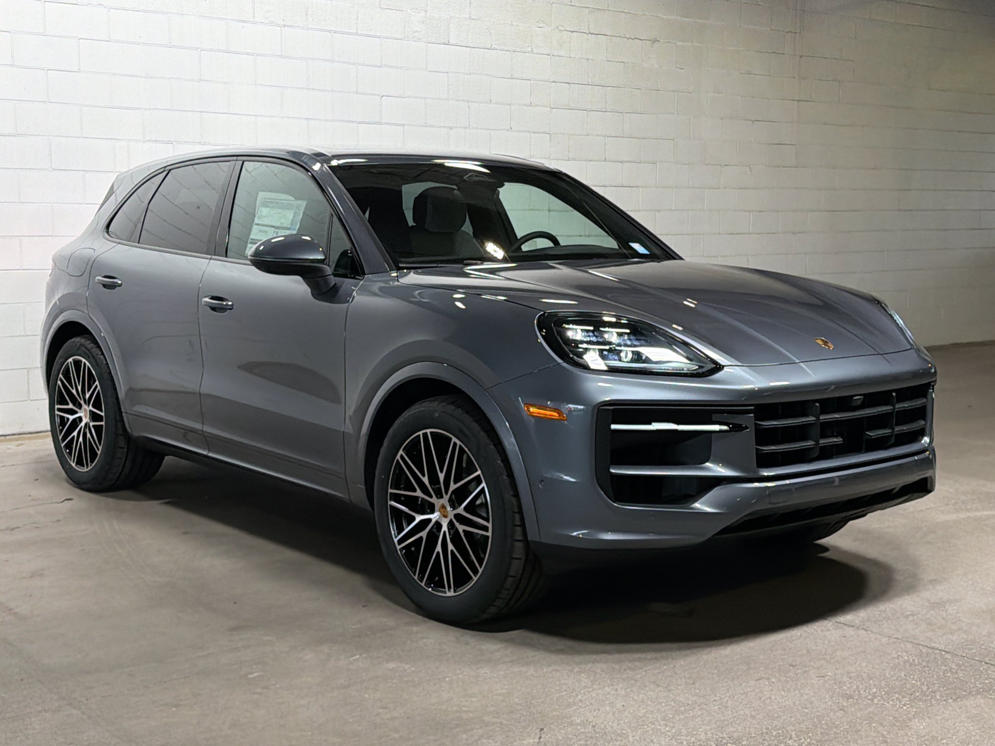 New 2026 Vanadium Grey Metallic Porsche S image 6