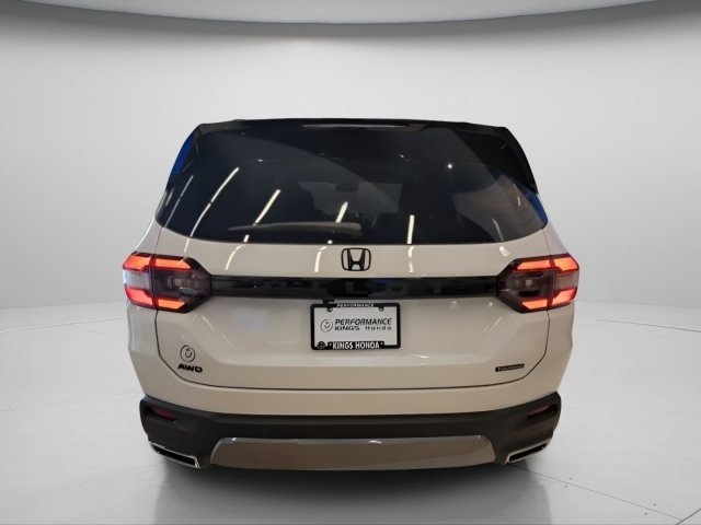 New 2026 Platinum White Pearl Honda Touring image 8