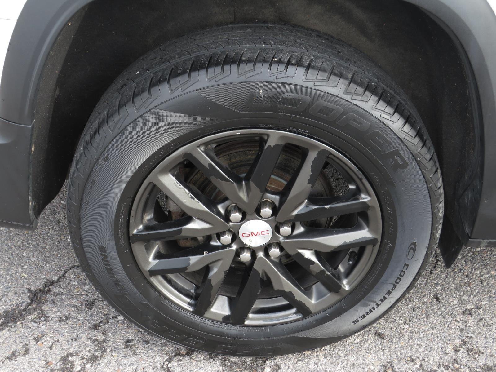 Used 2018 Summit White GMC SLT image 18