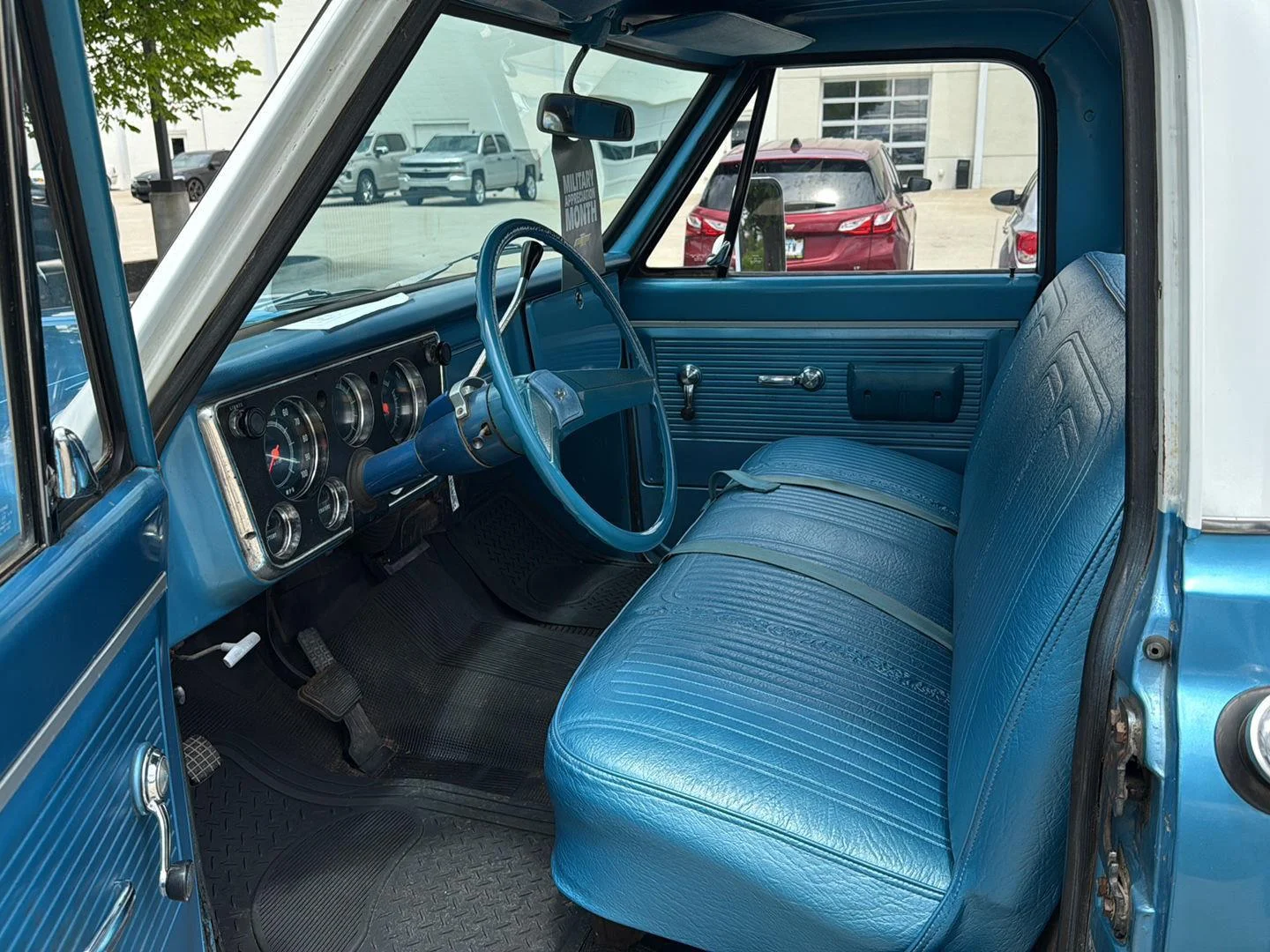 Used 1970 White Chevrolet  image 11