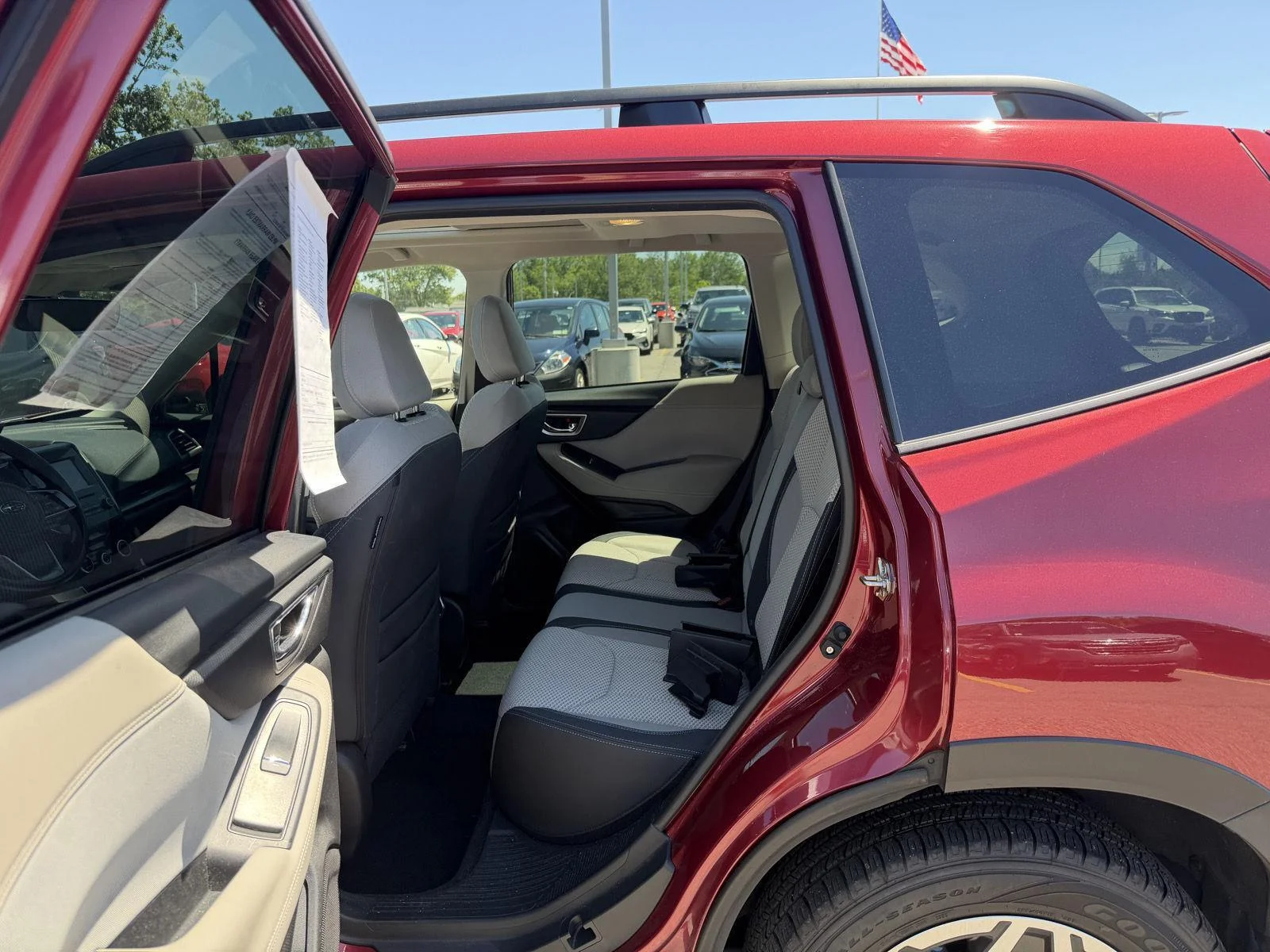 Used 2020  Subaru Premium image 12