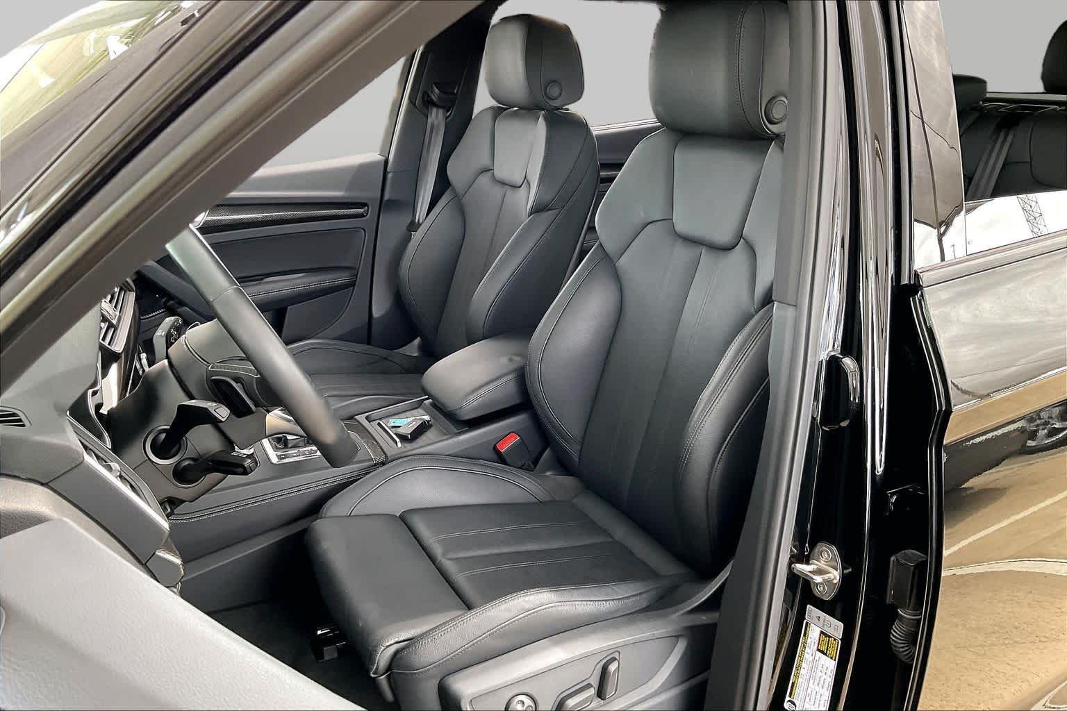 Used 2019 Mythos Black Metallic Audi Prestige image 9