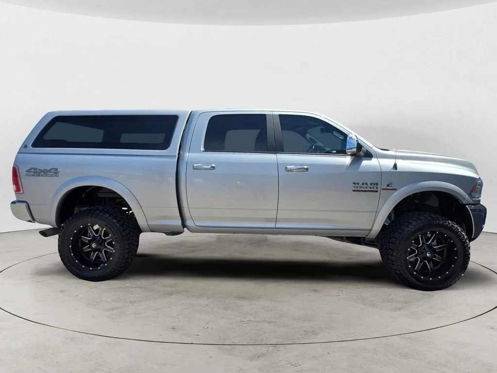 Used 2017 Silver Ram Laramie image 4