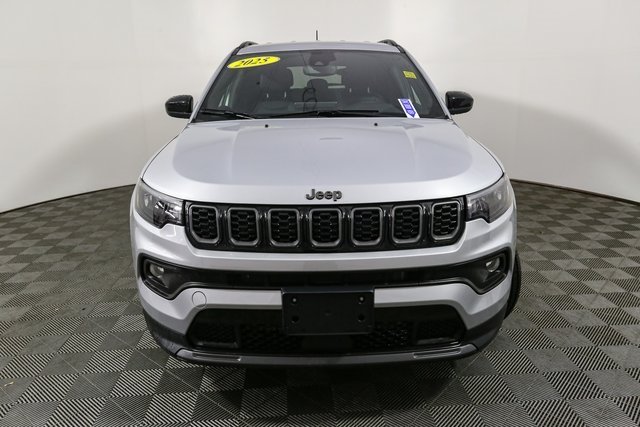 2025 Jeep Compass Latitude Altitude Special Edition photo 3