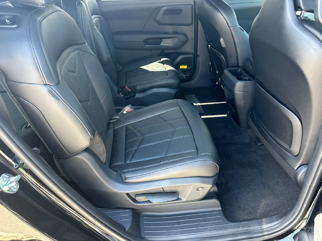 New 2027 Black Kia X-Pro SX image 15
