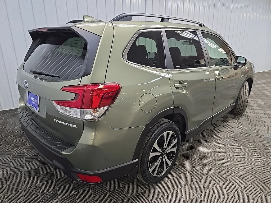 Used 2019 Jasper Green Metallic Subaru Limited image 10