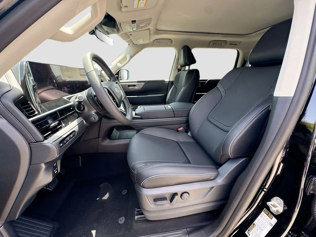 New 2027 BLACK OBSIDIAN INFINITI Luxe 2WD image 22