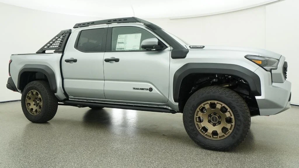 New 2026 Celestial Silver Metallic Toyota Trailhunter image 52