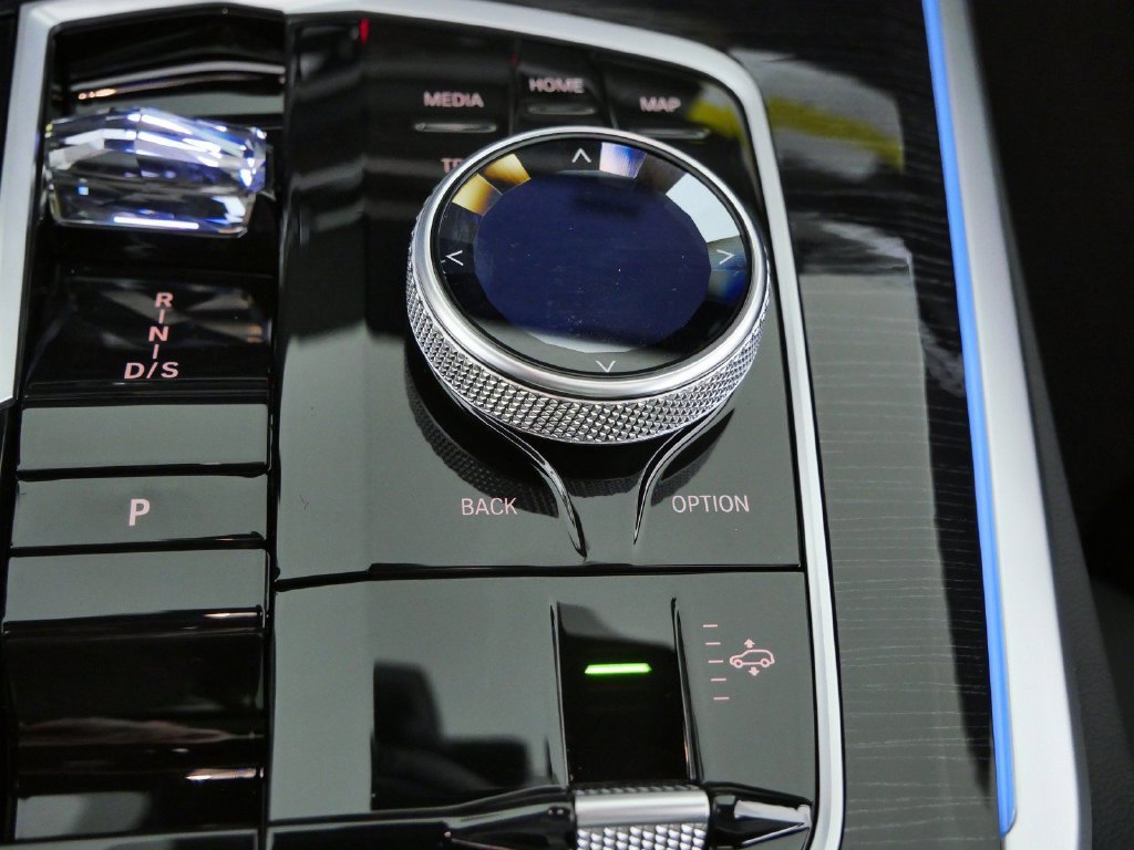 New 2026 Black Sapphire Metallic BMW xDrive50e image 44