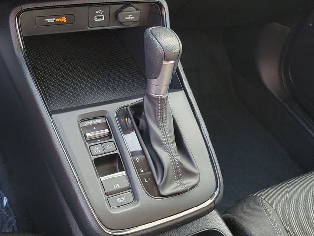 2025 Honda CR-V LX - Photo 30