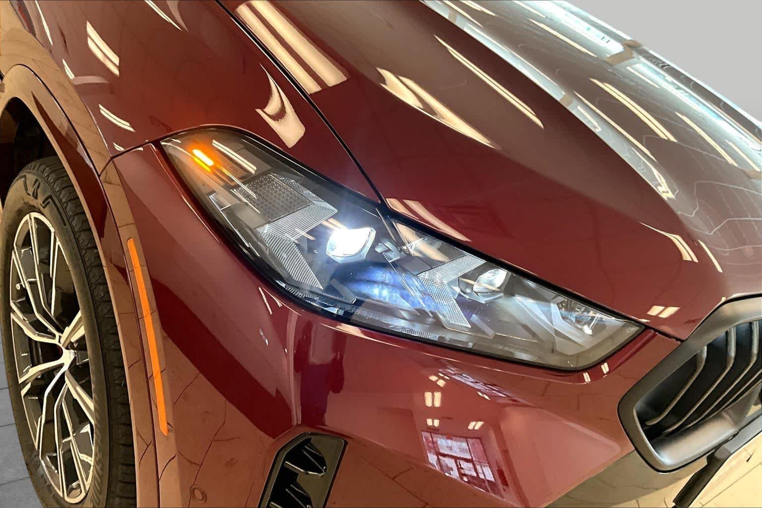 Used 2024 Aventurin Red Metallic BMW xDrive40i image 25