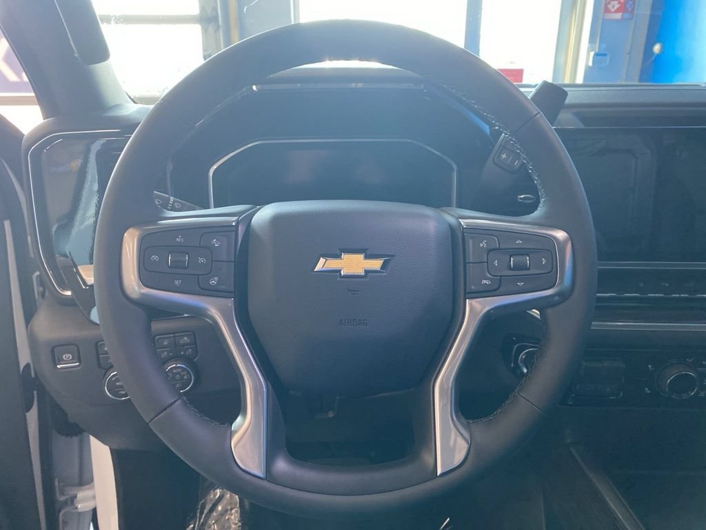 2026 Chevrolet Silverado 3500HD LT - Photo 6