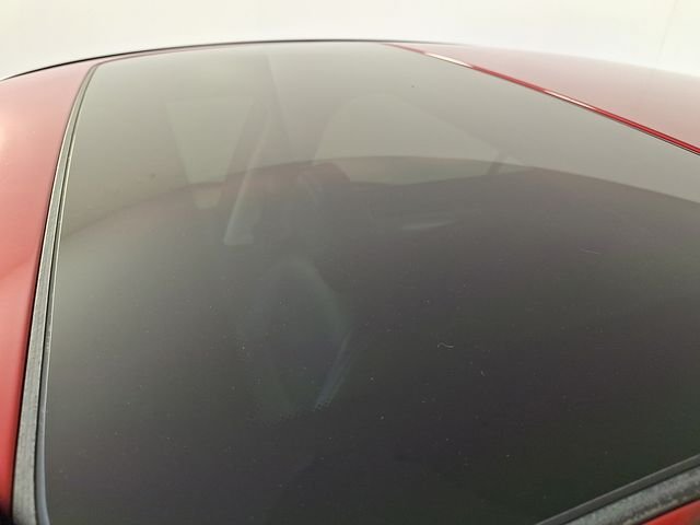 Used 2022 Red INFINITI LUXE image 18