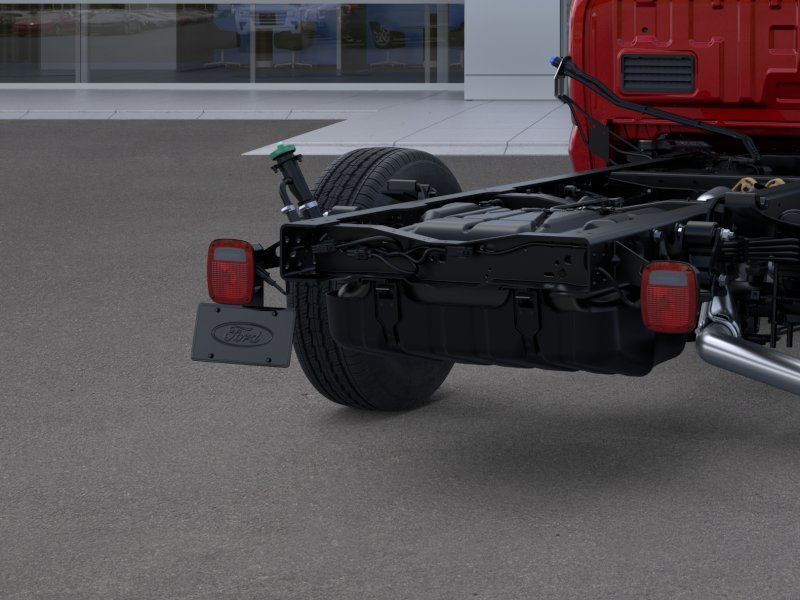 2025 Ford F-350 Super Duty Chassis Cab XLT - Photo 21