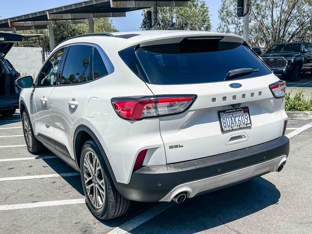 Used 2020 White Ford SEL image 4