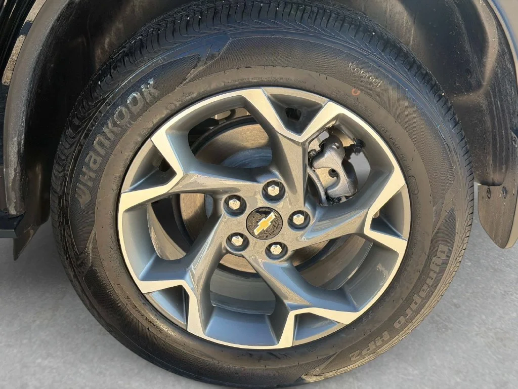 Used 2026 Mosaic Black Metallic Chevrolet LT image 13