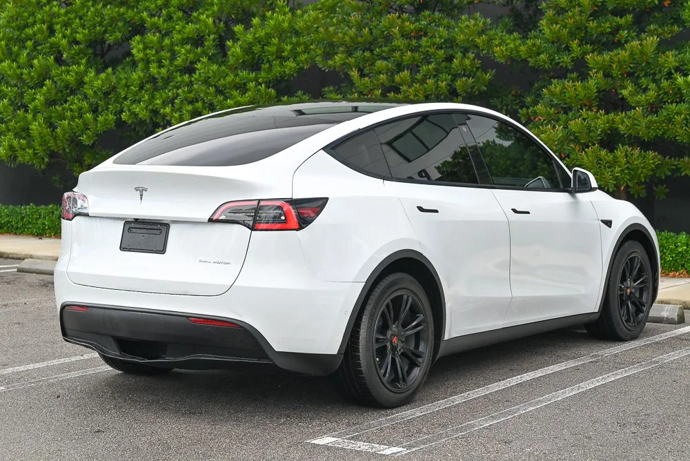 Used 2020  Tesla Long Range image 4