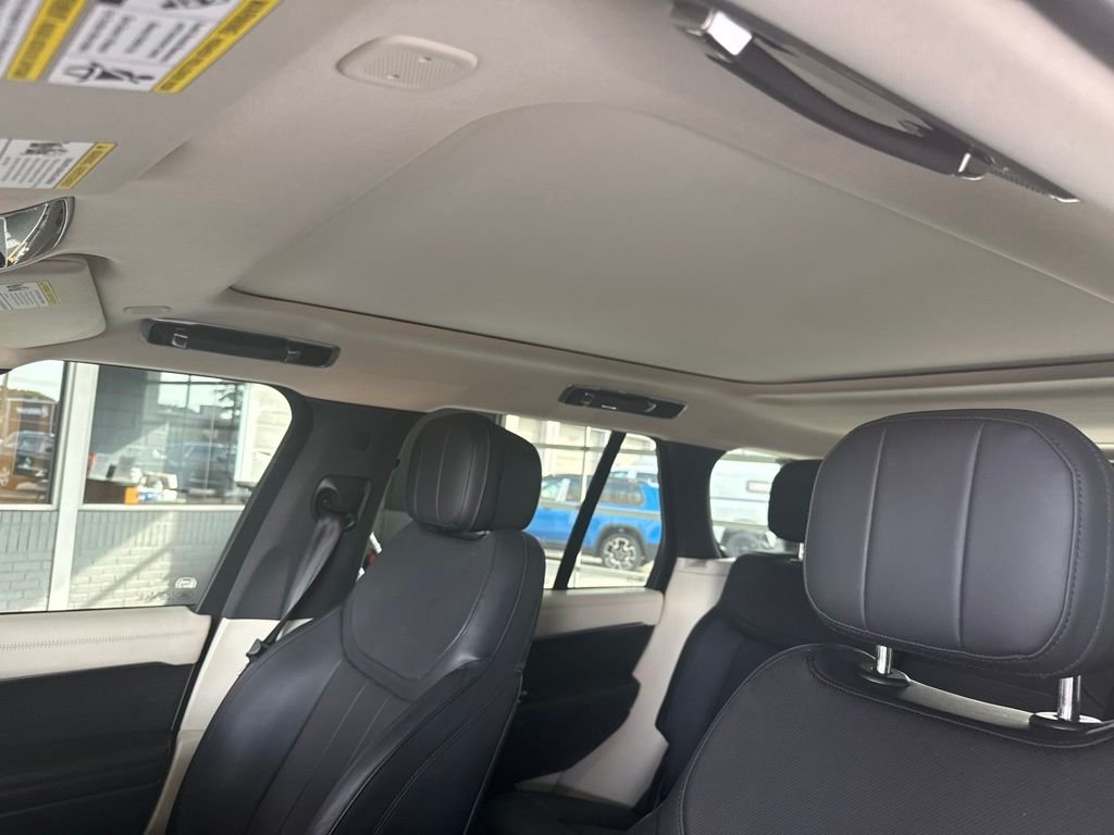 Used 2023 Black Land Rover SE image 16