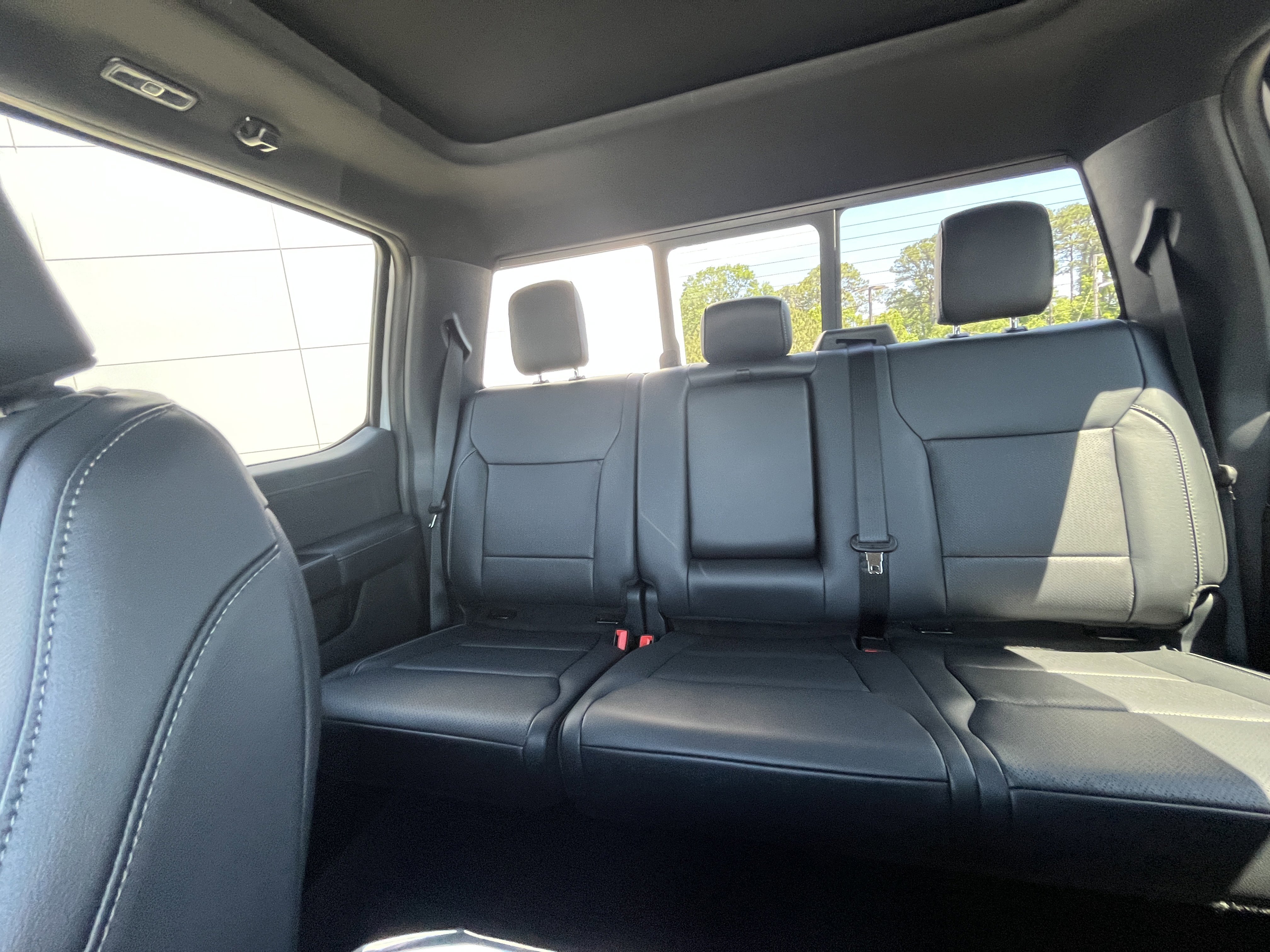 New 2026 Oxford White Ford Lariat® image 21