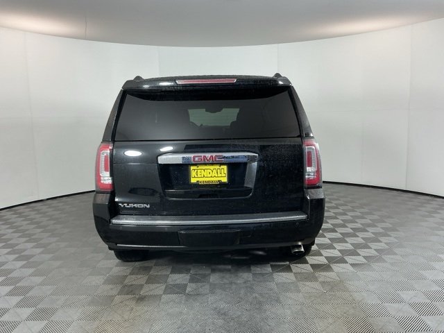 2016 Gmc Yukon Denali photo 3