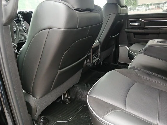 New 2026 Diamond Black Crystal Pearl-Coat Exterior Paint RAM Laramie image 14