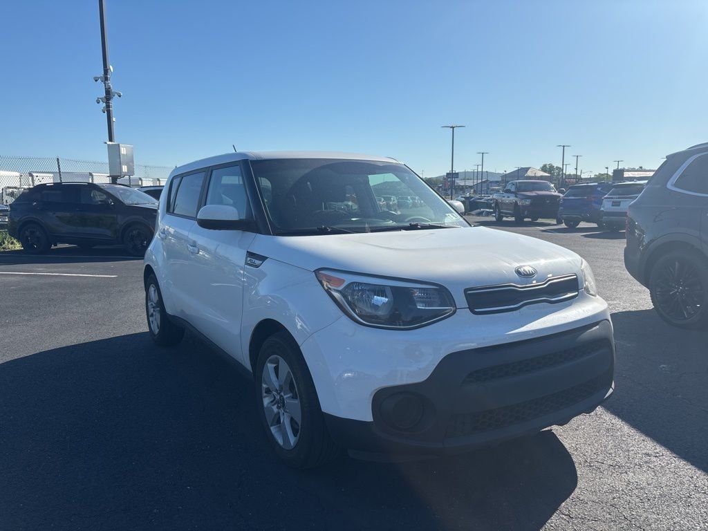 2018 Kia Soul 1.6L Base 6 A/T's photo