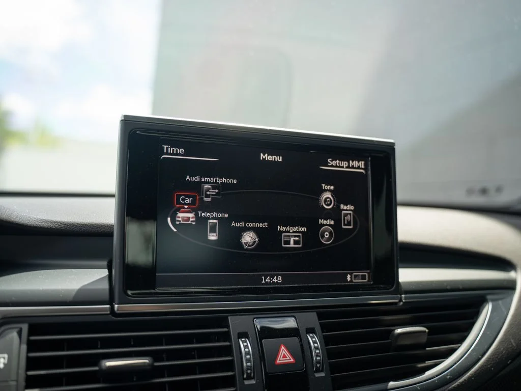 Used 2017 Gray Audi 4.0T Premium Plus image 25