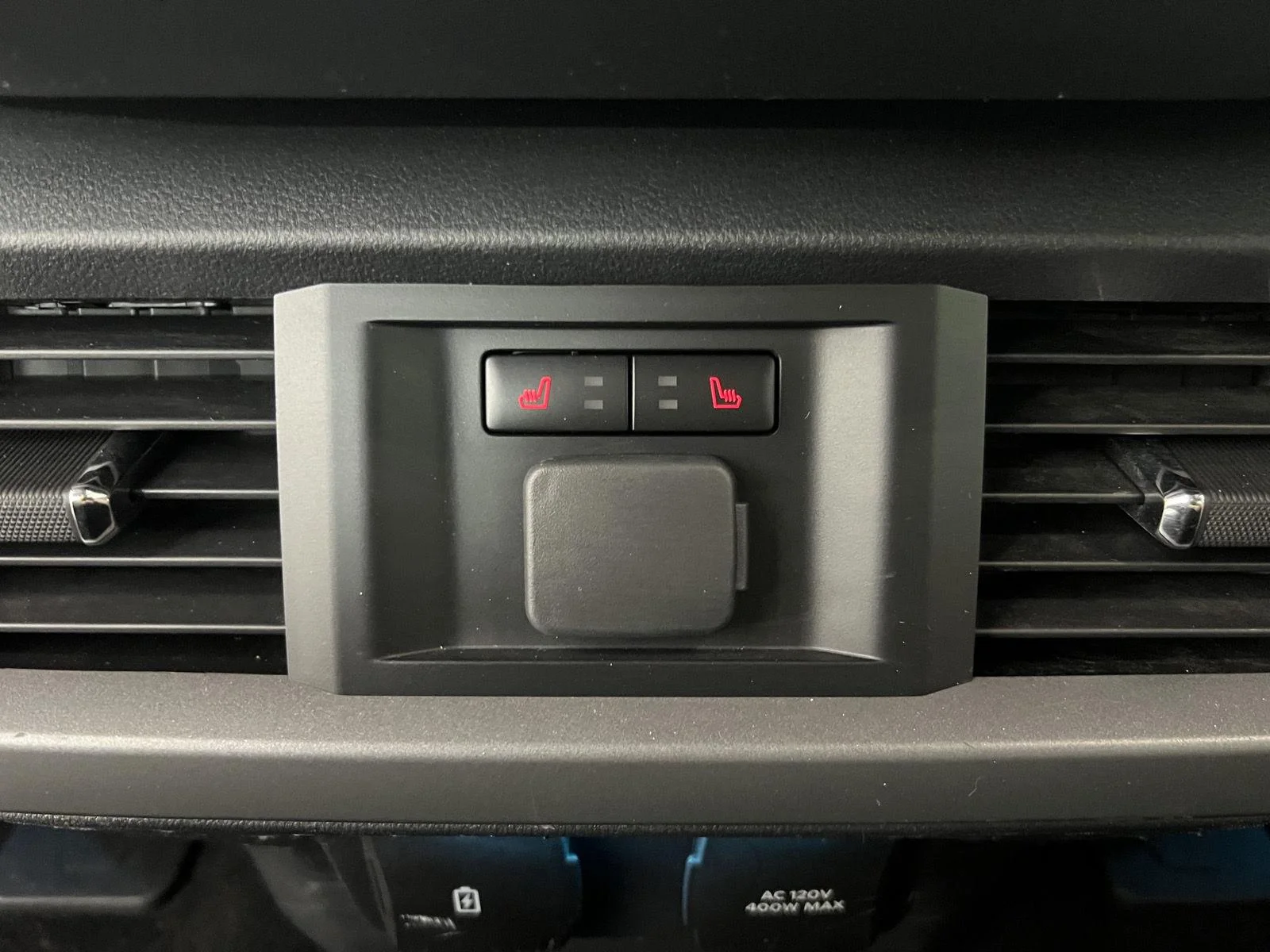 Used 2022 Iconic Silver Ford LARIAT image 21