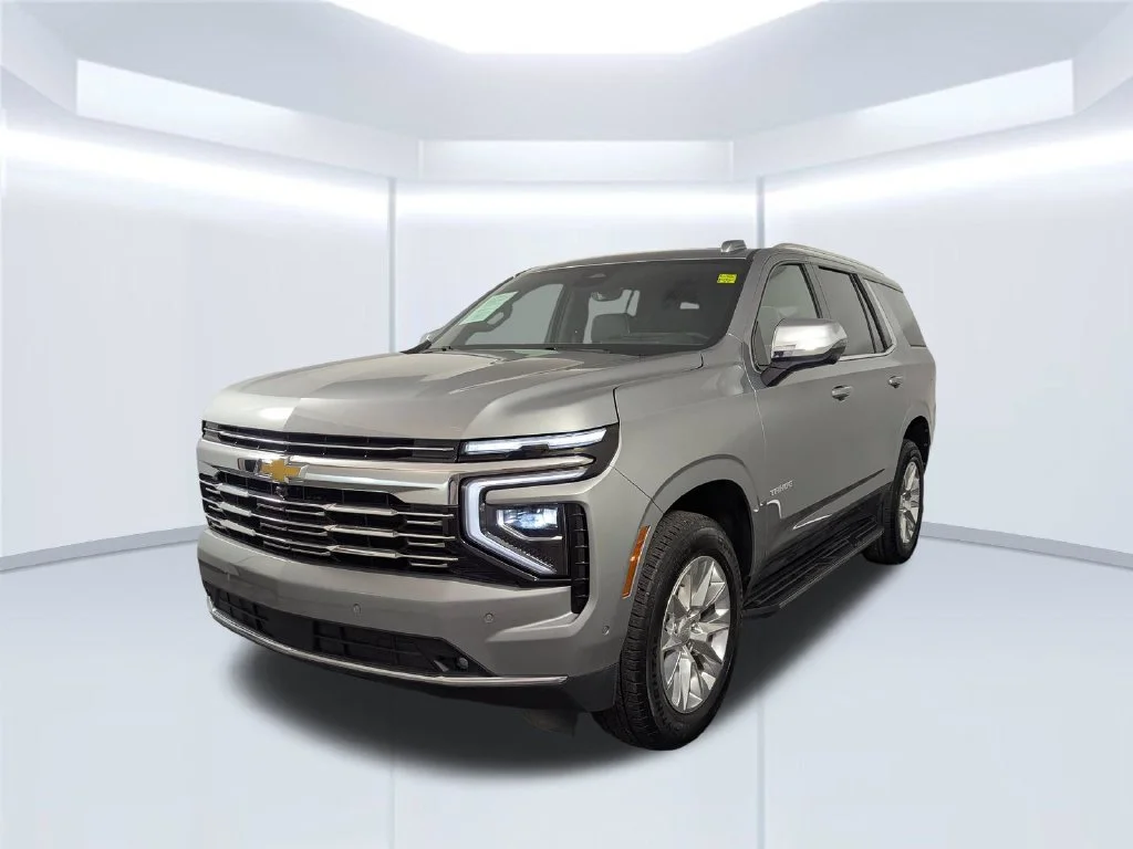 Used 2025 Gray Chevrolet Premier image 2