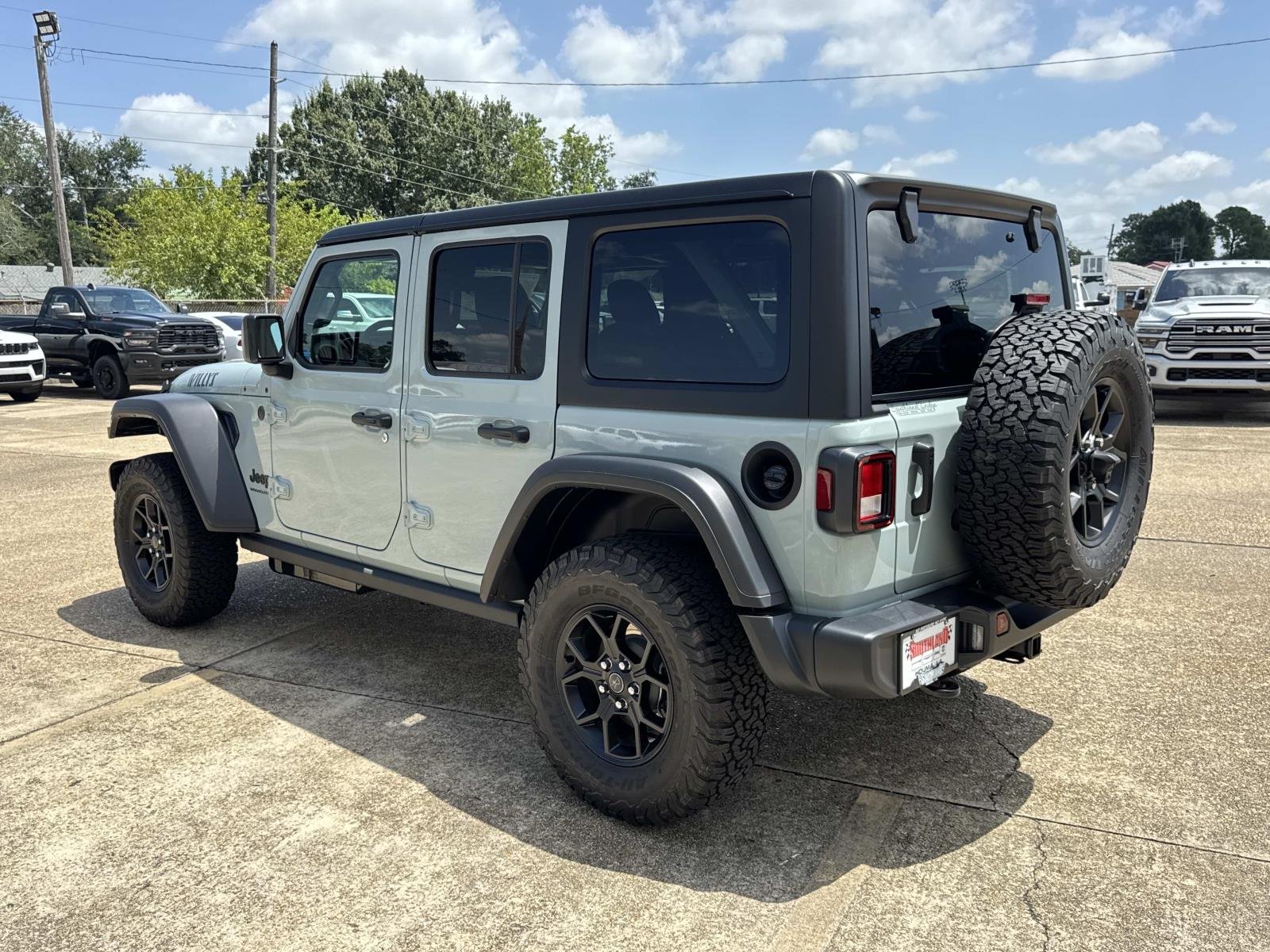 New 2026 Earl Clear-Coat Exterior Paint Jeep Willys image 4