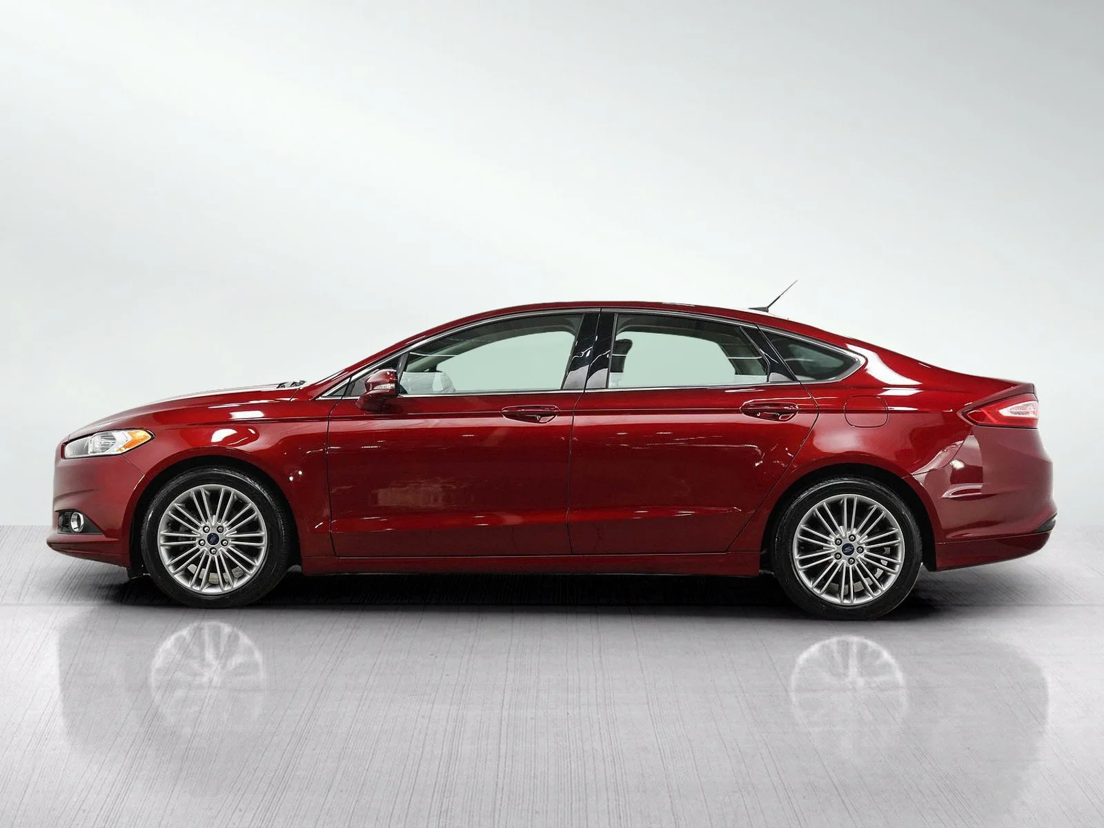 Used 2015 Ford Fusion SE with VIN 3FA6P0HD8FR280374 for sale in White Bear Lake, Minnesota