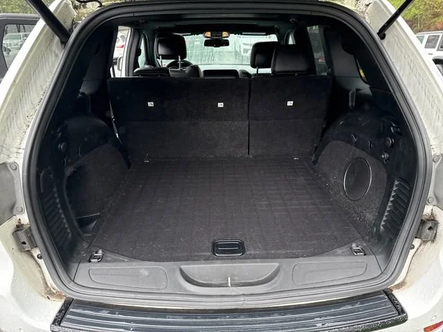 Used 2015 Bright White Clearcoat Jeep Altitude image 12