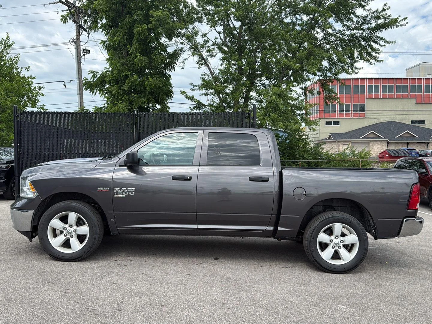 Used 2023 Granite Crystal Metallic Ram SLT image 6