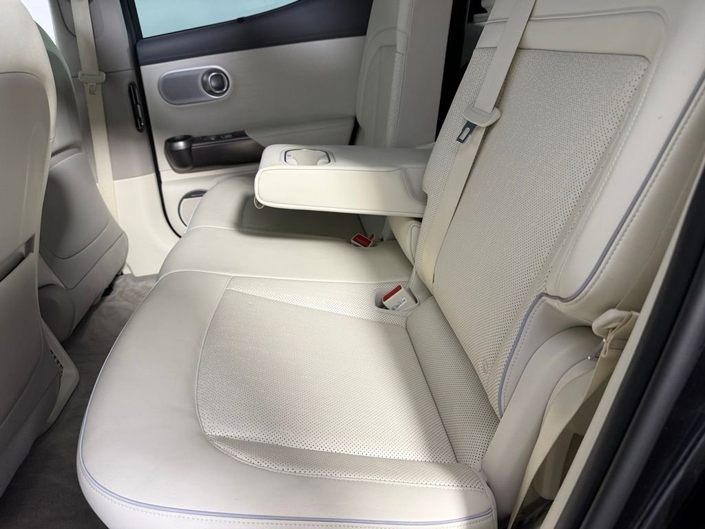Used 2023 Black Genesis Advanced image 28