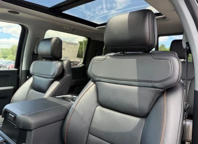 New 2026 Agate Black Metallic Ford F-350® Lariat® image 17