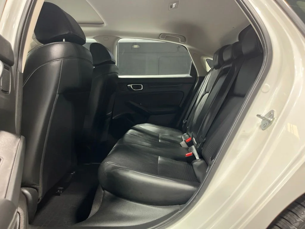 2024 Honda Civic Hatchback EX-L - Photo 29