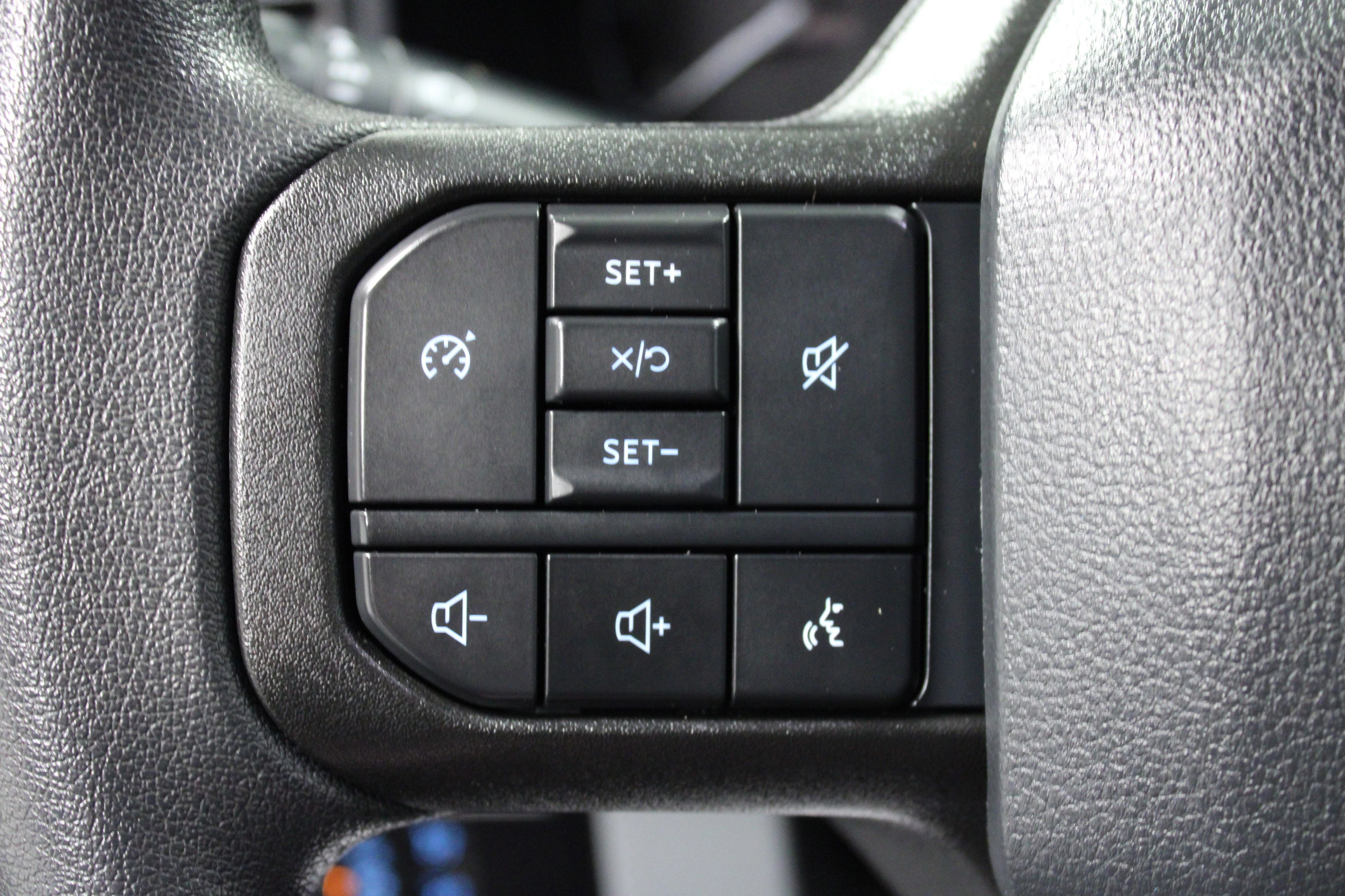 Used 2024 Oxford White Ford XL image 20