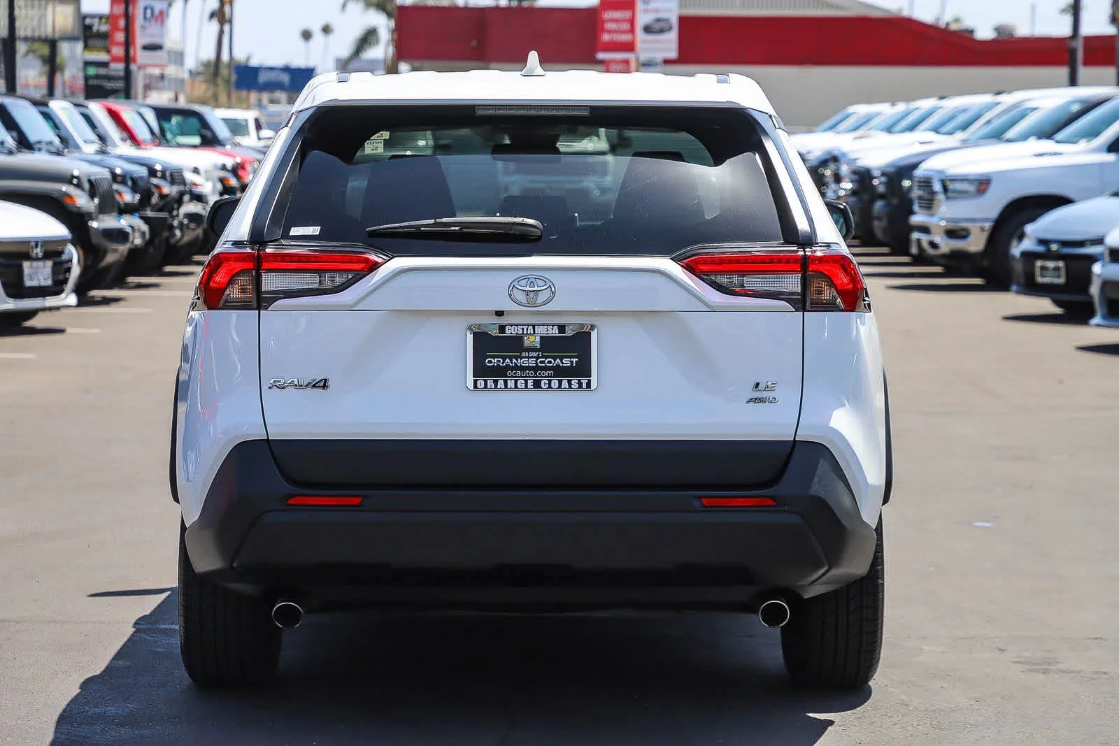 2024 Toyota RAV4 LE - Photo 7
