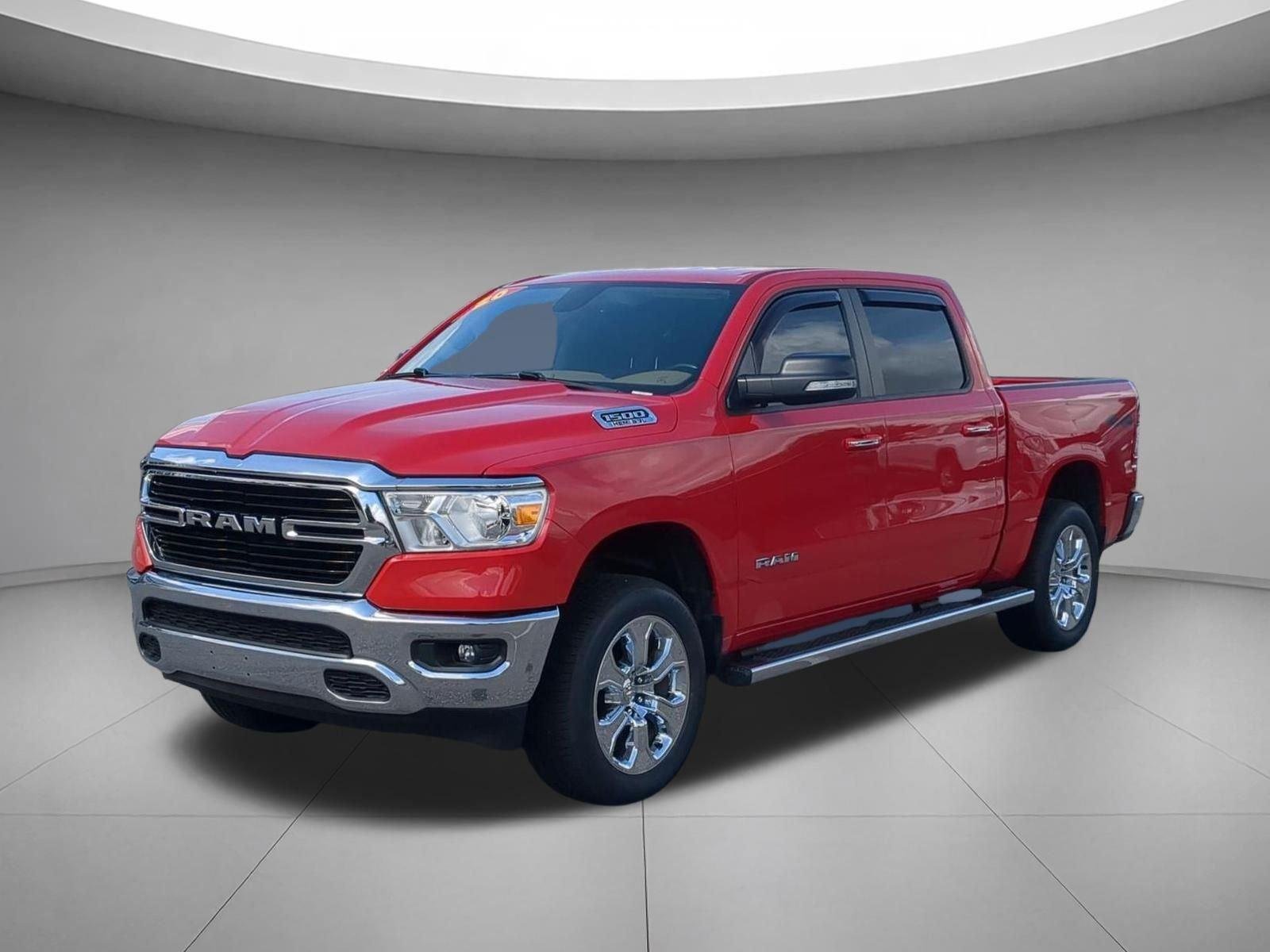 2020 RAM 1500 Big Horn/Lone Star 4x4 Crew Cab 5'7's photo