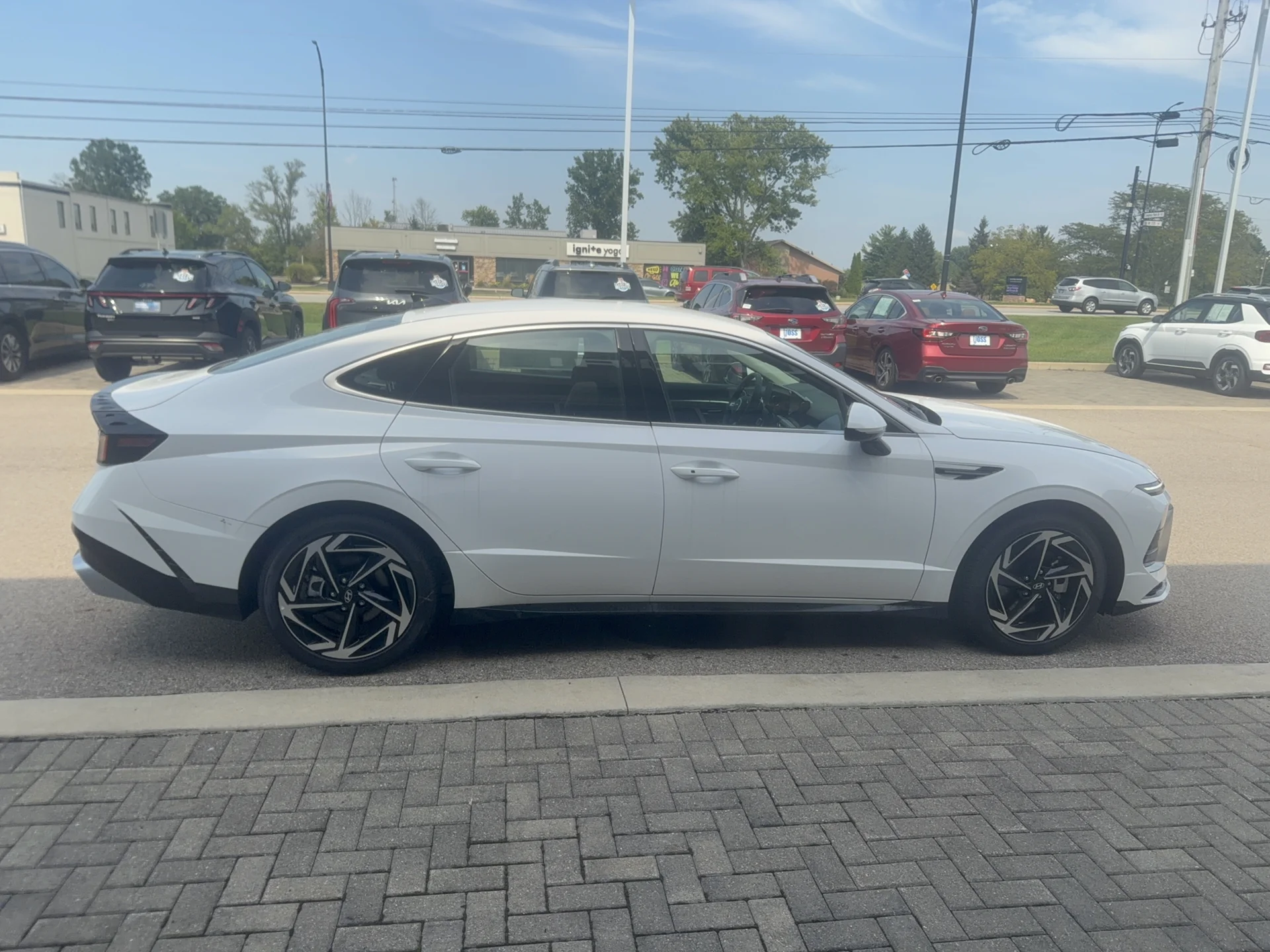 New 2026 Serenity White Pearl Hyundai SEL Sport image 6