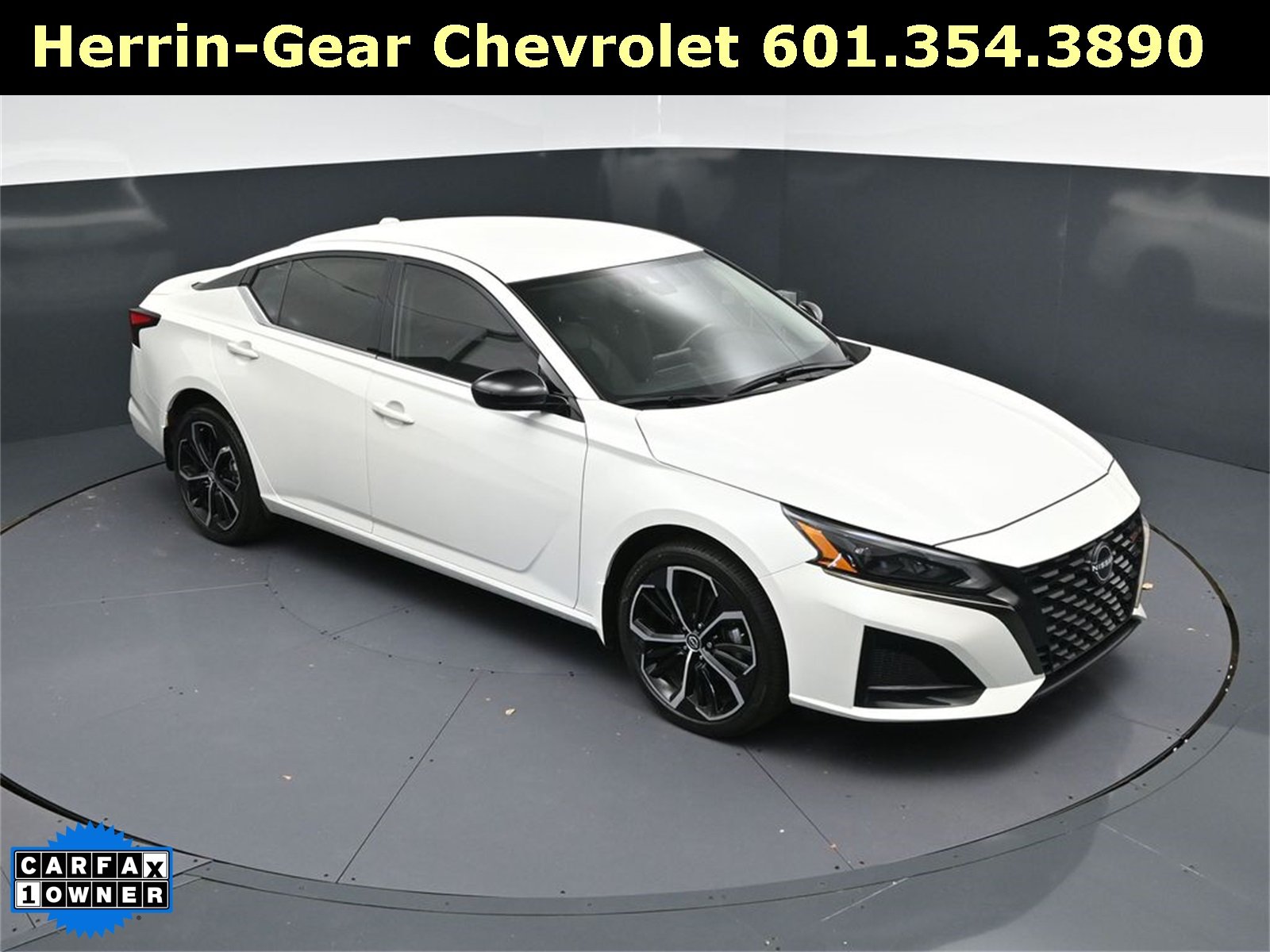 2024 Nissan Altima SR