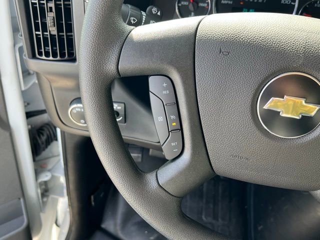 2025 Chevrolet Express Cargo Work Van - Photo 7