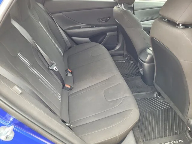 Used 2025 Blue Hyundai SEL Sport image 27